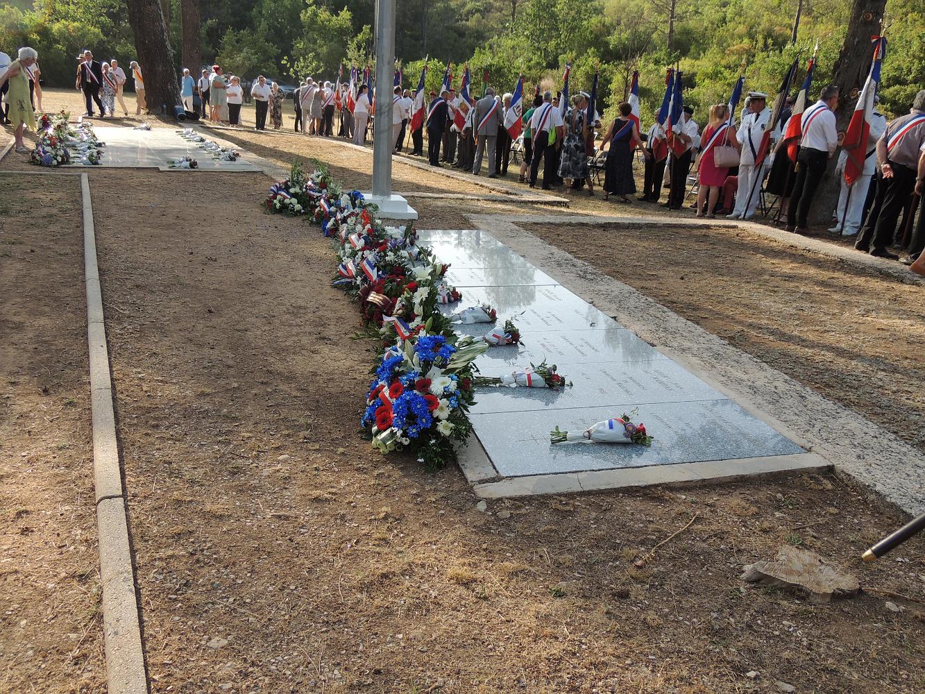 2023 07 18 SIGNES - HOMMAGE AUX 38 RESISTANTS FUSILLES EN 1944 (147).JPG -           